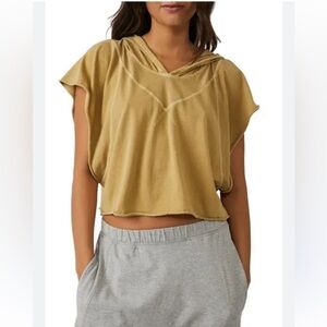 FP Movement Free People Toss Up Hooded Tee Goldenrod Mustard Cropped Poncho Sz S